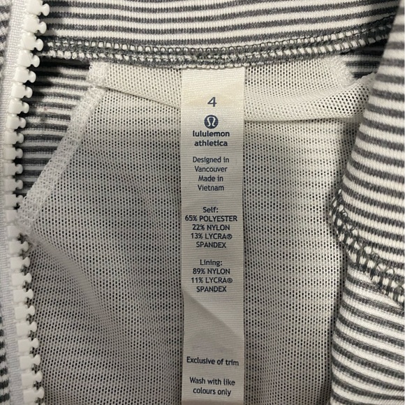 Lululemon Define Jacket 4 - Picture 3 of 3
